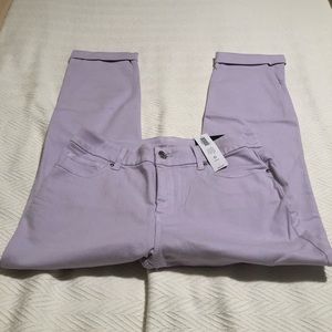 Chico’s so slimming girlfriend crops